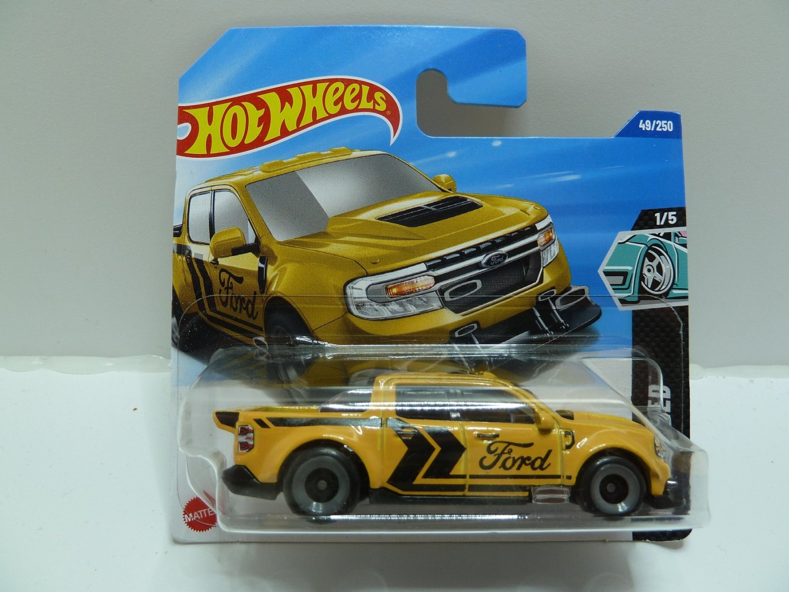 Hot Wheels HYX00 '22 Ford Maverick Custom 2025 Dark yellow – foto della community