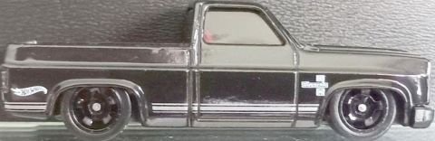 Hot Wheels JLK72 '83 Chevy Silverado 2026 Black – foto della community