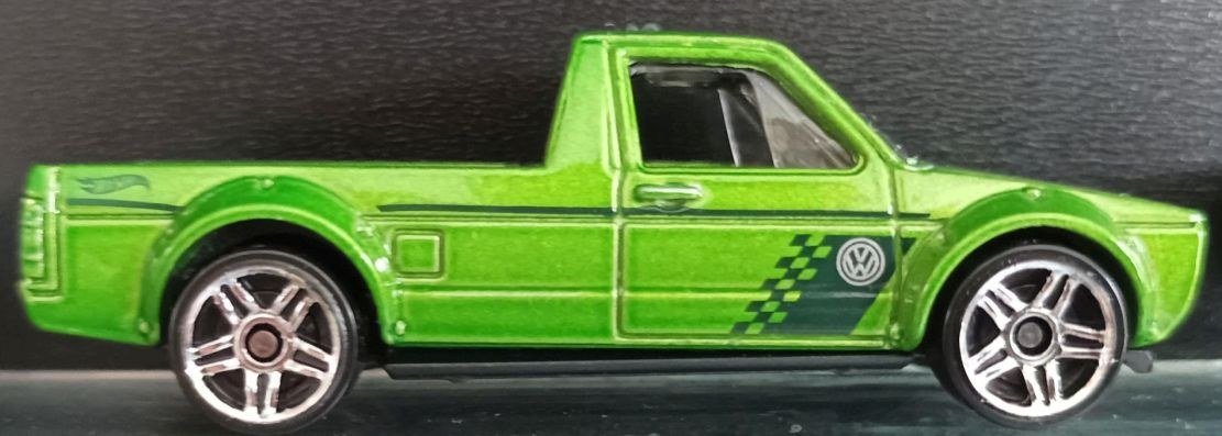 Hot Wheels FYD59 Volkswagen Caddy 2019 Light Green – foto della community
