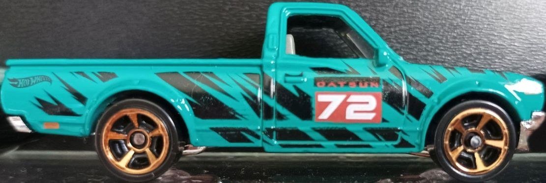 Hot Wheels HLY73 Datsun 620 2023 Petrol Blue – foto della community