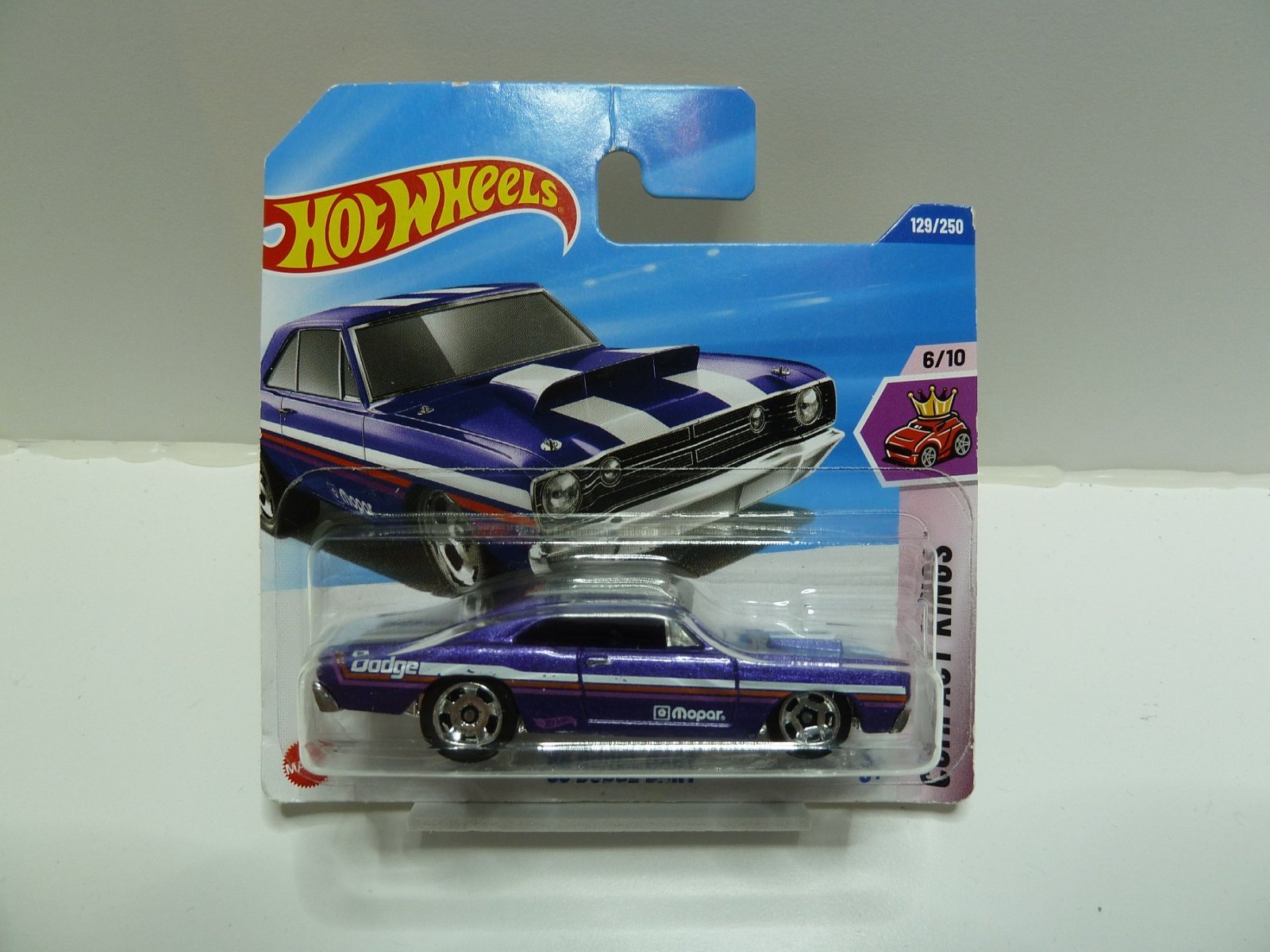 Hot Wheels HYY70 '68 Dodge Dart 2025 Metalflake royal purple – photo de la communauté