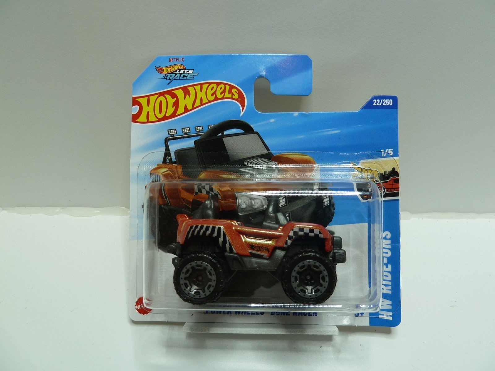 Hot Wheels HYW75 Bogzilla 2025 Metalflake Gray – photo de la communauté