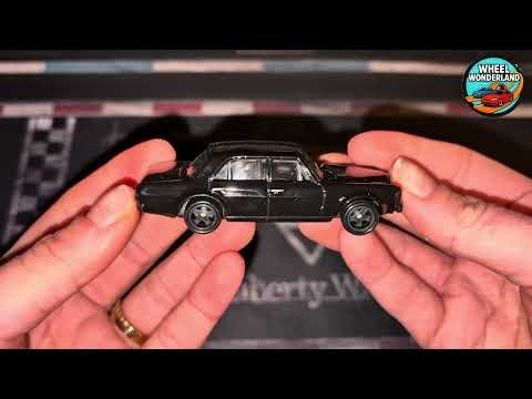 Hot Wheels Mercedes-Benz 300 SEL 6.8 AMG – Standbild aus dem Unboxing