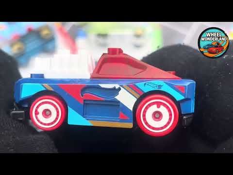 Hot Wheels HKJ86 Custom Small Block 2023 Metallic Blue – fermo immagine dall’unboxing
