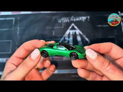 Hot Wheels JJL44 Gordon Murray Automotive T.33 2026 Metalflake Dark Green – fermo immagine dall’unboxing