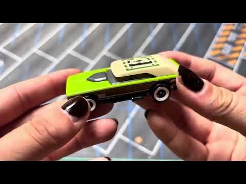 Hot Wheels Long Bloc – unboxing still