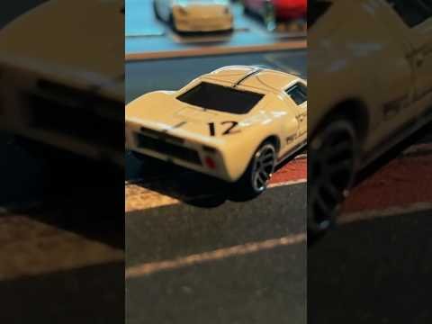 Hot Wheels Ford GT40 – Standbild aus dem Unboxing