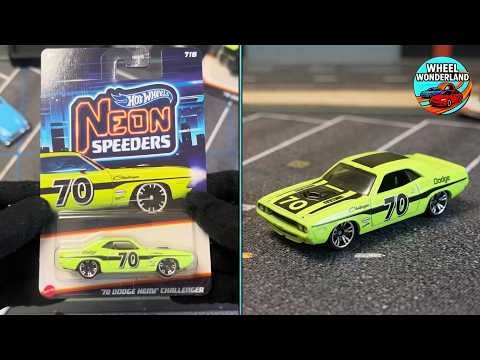 Hot Wheels JKX97 '70 Dodge Hemi Challenger 2023 Neon yellow – image extraite de l’unboxing